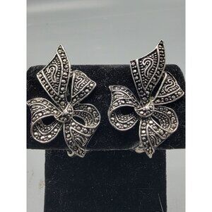 Black & Silver Tone Bow Clip-on Earrings Vintage Climber Ribbons Unsigned